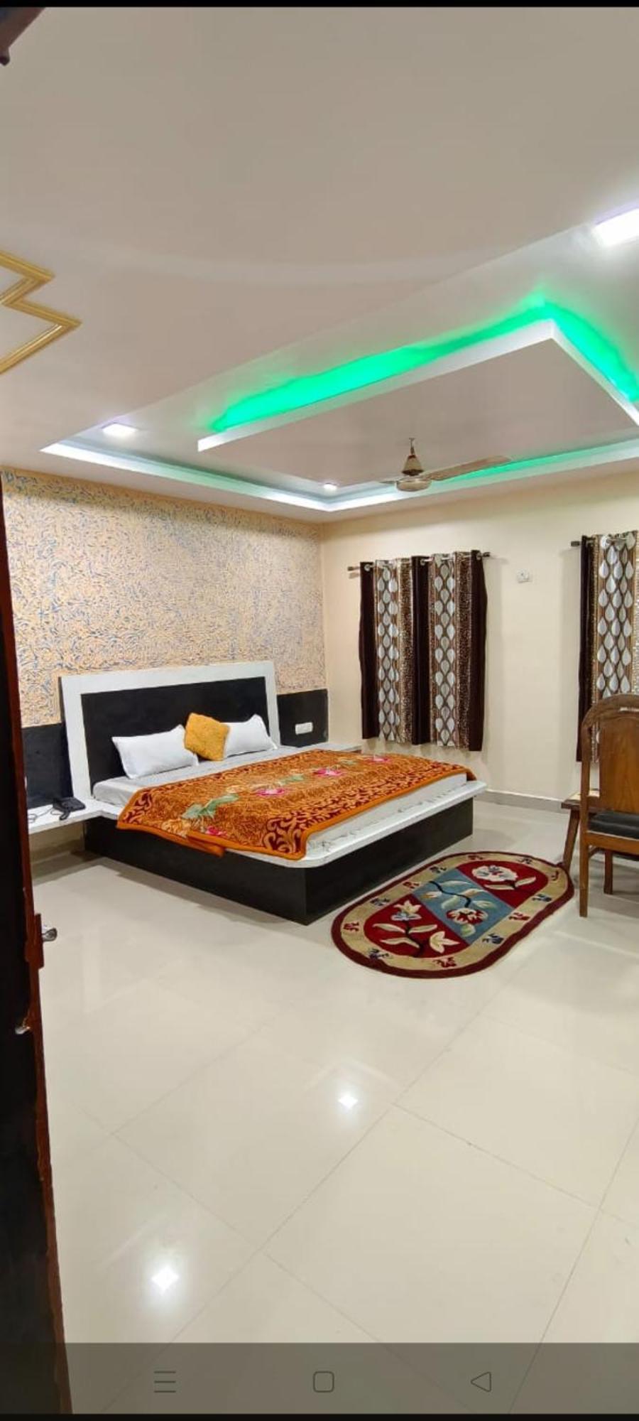 Bombay Regency Hotel Пачмархі Екстер'єр фото